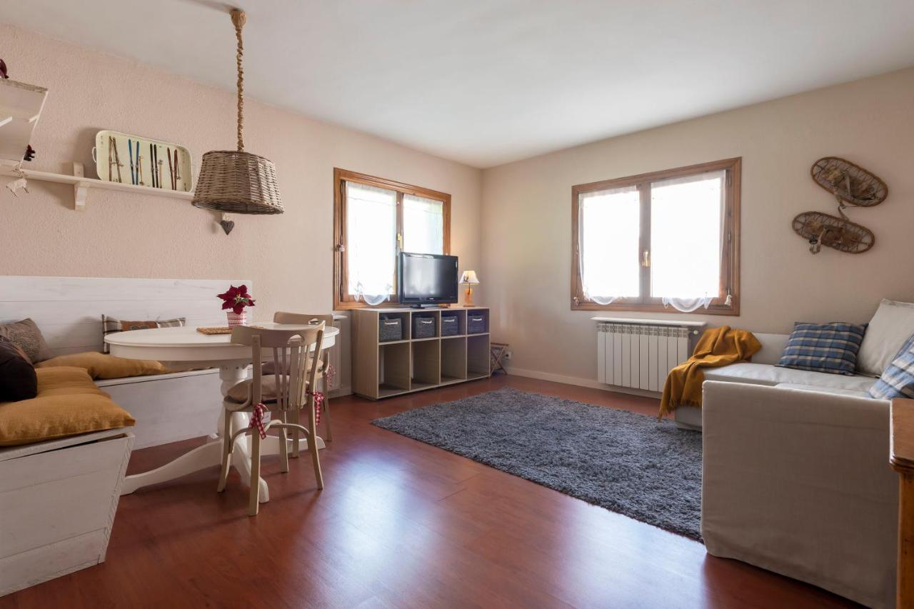 Musales ☆ Apartamento para 4 personas con ascensor Sallent de Gállego Exterior foto